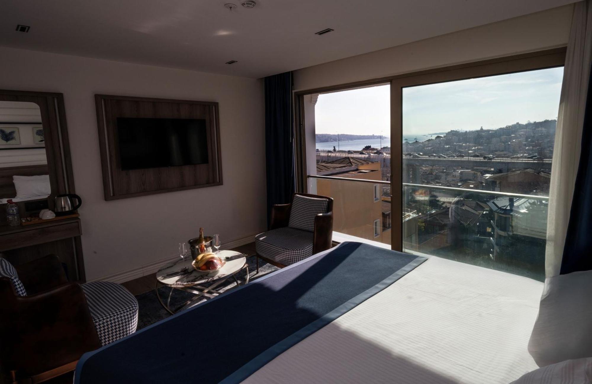 Mona Bosphorus Hotel Istanboel